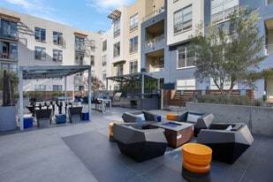 Edgewater in San Francisco, CA - Building Photo