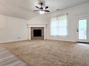 2400 Frisco Way in Edmond, OK - Foto de edificio - Building Photo