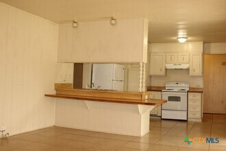 1301 Anna Lee Dr in Killeen, TX - Building Photo - Building Photo