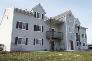 585 W Randall St in Coopersville, MI - Building Photo