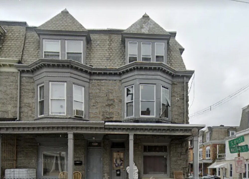 217 S 8th St-Unit -Apt 2 in Reading, PA - Building Photo