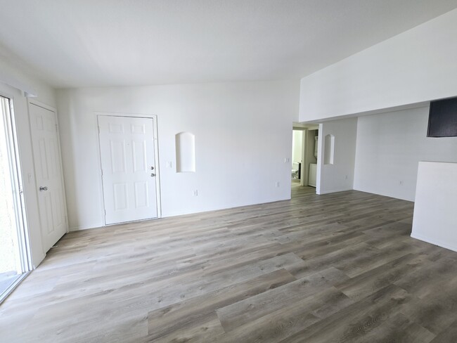 property at 3318 N Decatur Blvd