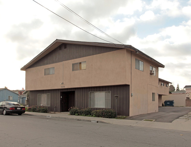 9608 Park St in Bellflower, CA - Building Photo - Building Photo