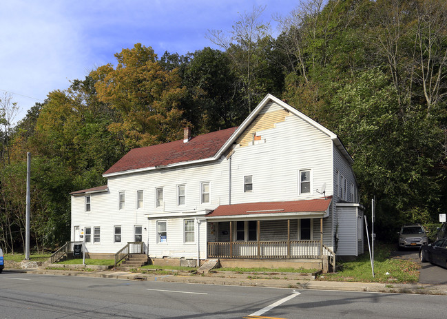 89 Orange Tpke in Sloatsburg, NY - Foto de edificio - Building Photo