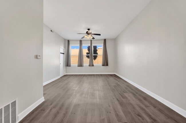 3651 S Archer Ave in Chicago, IL - Building Photo - Building Photo