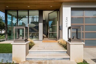 5048 Airline Rd in Dallas, TX - Building Photo - Building Photo