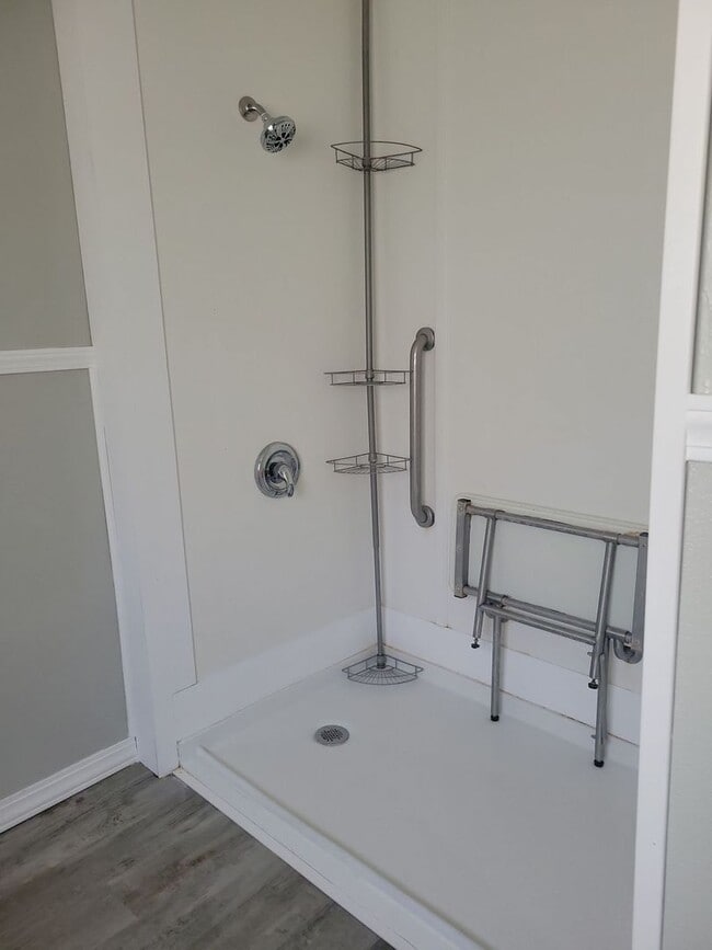 property at 114 E 9th St