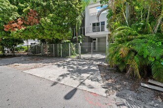 3129 Matilda St in Coral Gables, FL - Building Photo - Building Photo