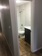 788 Hazelwood Ave, Unit 2 in Pittsburgh, PA - Building Photo - Building Photo