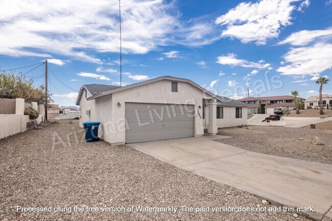 3602 Pelican Plaza in Lake Havasu City, AZ - Foto de edificio - Building Photo