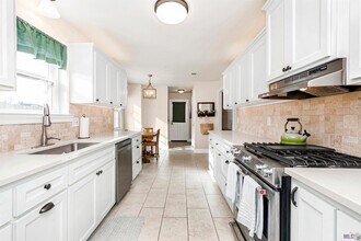 10859 Cal Rd in Baton Rouge, LA - Building Photo - Building Photo