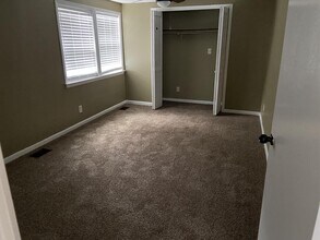 2738 Dogwood Cir in Valdosta, GA - Building Photo - Building Photo