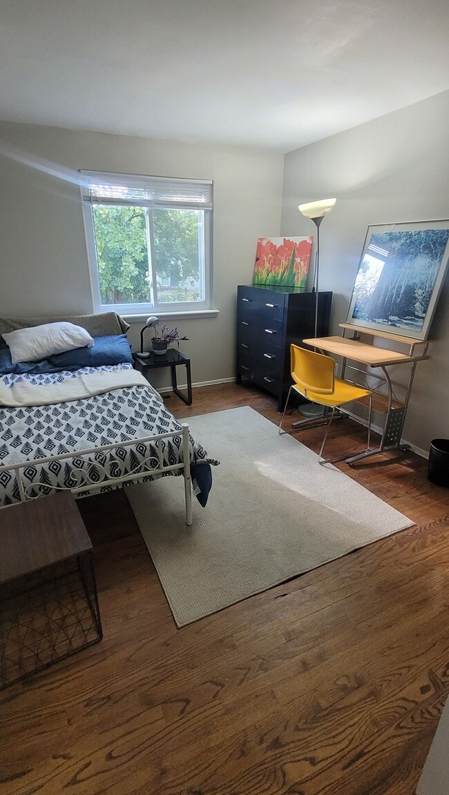 property at 2184 Hemlock Dr