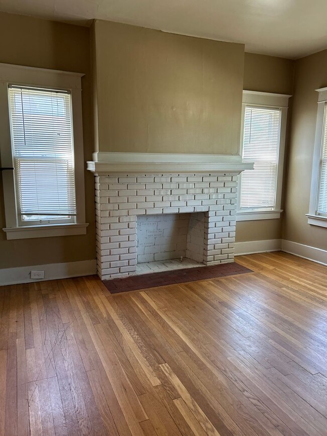 5313 Charlotte St in Kansas City, MO - Building Photo - Building Photo
