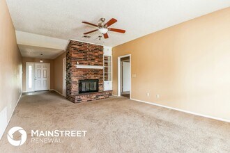 100 N Eastgate Dr in Yukon, OK - Building Photo - Building Photo