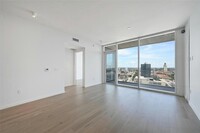 313 W 17th St, Unit 2101 in Austin, TX - Building Photo - Building Photo