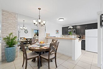 3904 39th Way in West Palm Beach, FL - Building Photo - Building Photo