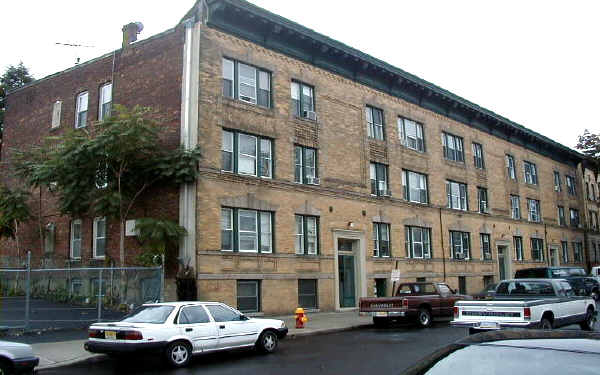 39-45 Henry St in Passaic, NJ - Building Photo