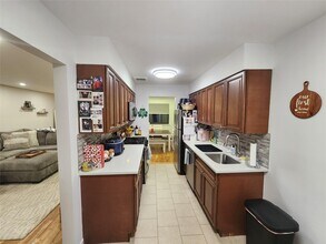 11 Brevoort Dr in Pomona, NY - Building Photo - Building Photo