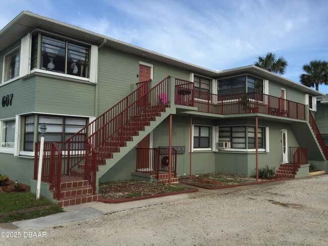 607 Jessamine Blvd in Daytona Beach, FL - Building Photo - Building Photo