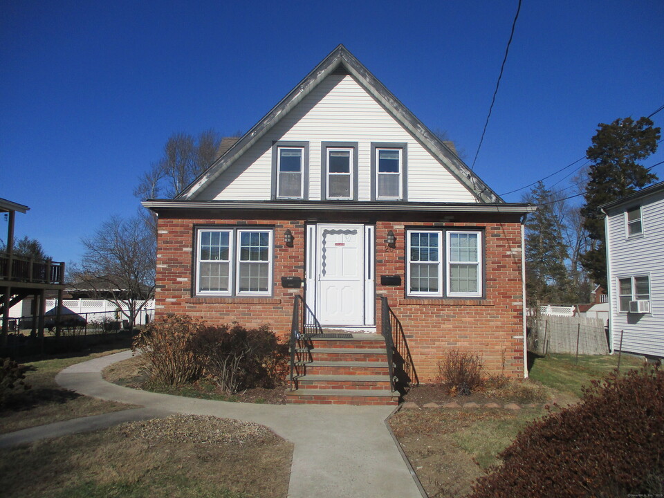 20 Newfield St in Norwalk, CT - Building Photo