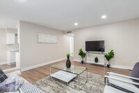 10426 N 97th Dr, Unit B photo'