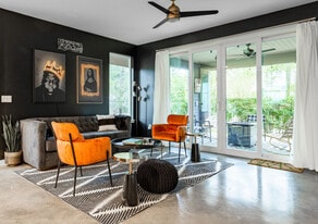 52 Waller St in Austin, TX - Building Photo