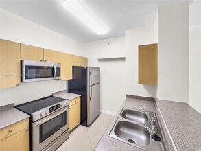 1900 Van Buren St in Hollywood, FL - Building Photo - Building Photo