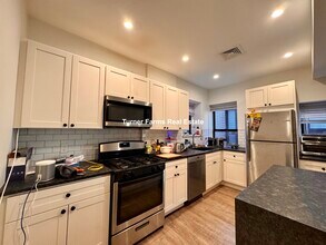 1516 Tremont St, Unit 2 in Boston, MA - Building Photo - Building Photo