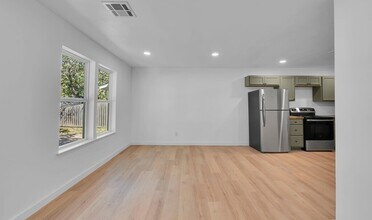 3904 Speight Ave in Waco, TX - Building Photo - Building Photo