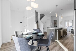 15022-15099 99 Ave NW in Edmonton, AB - Building Photo