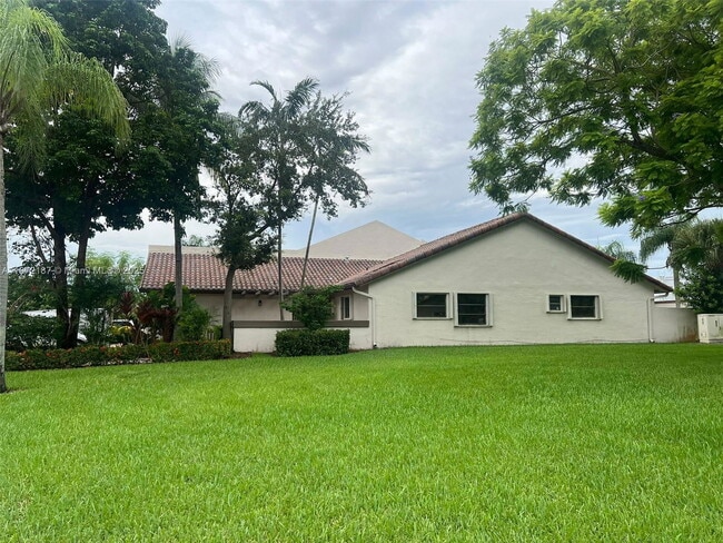 8626 SW 114th Pl in Miami, FL - Building Photo - Building Photo