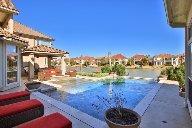 property at 18934 Camillo Ct