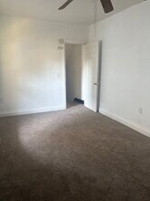 107 S 4th St in Steelton, PA - Foto de edificio - Building Photo