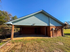 2241 MS-25 in Starkville, MS - Building Photo - Building Photo