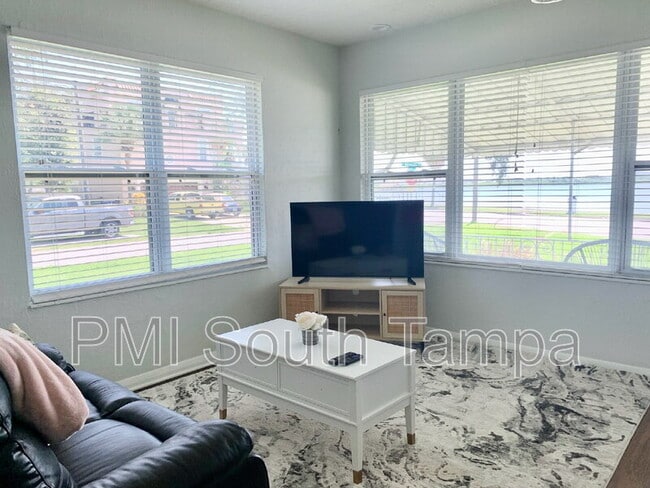 701 S 26th St in Tampa, FL - Building Photo - Building Photo