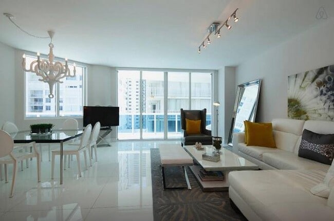 property at 2711 S Ocean Dr