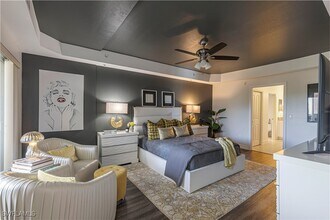 1100 Pine Ridge Rd in Naples, FL - Building Photo - Building Photo