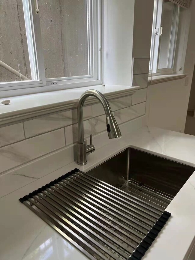 13167 14A Av in Surrey, BC - Building Photo - Building Photo