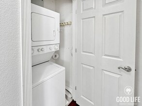 8560 Westmore Rd in San Diego, CA - Building Photo - Building Photo