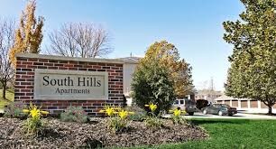 904 Kasper St in Bellevue, NE - Foto de edificio