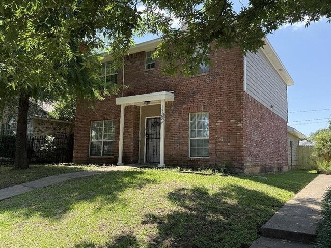 10244 Carolina Oaks Dr
