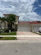2614 SW 188th Ave in Miramar, FL - Foto de edificio - Building Photo