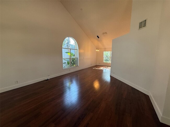 2633 Bogota Ave in Hollywood, FL - Building Photo - Building Photo