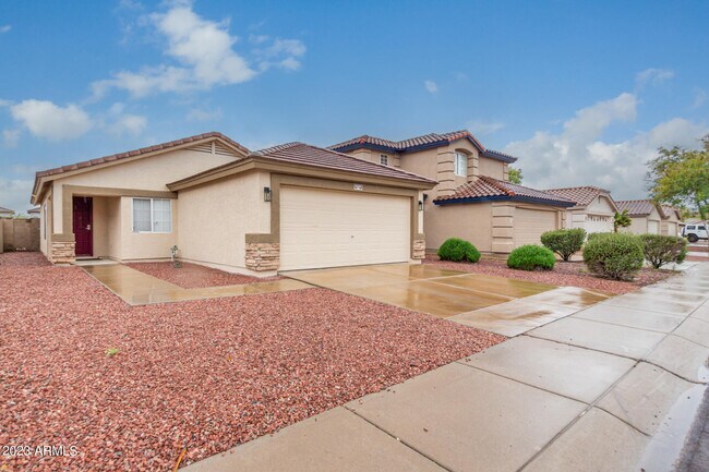 11211 W Heatherbrae Dr in Phoenix, AZ - Building Photo - Building Photo