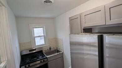 1523 St Clair River Dr, Unit 6 in Algonac, MI - Foto de edificio - Building Photo