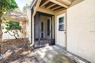 2201 Pine Dr in Tarpon Springs, FL - Building Photo - Building Photo