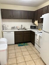 66 Mayflower Ave in Middleboro, MA - Building Photo - Building Photo