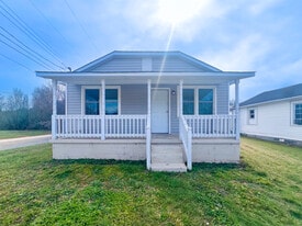 2300 Raleigh St in Hopewell, VA - Building Photo