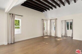 8921 Ashcroft Ave in West Hollywood, CA - Building Photo - Building Photo